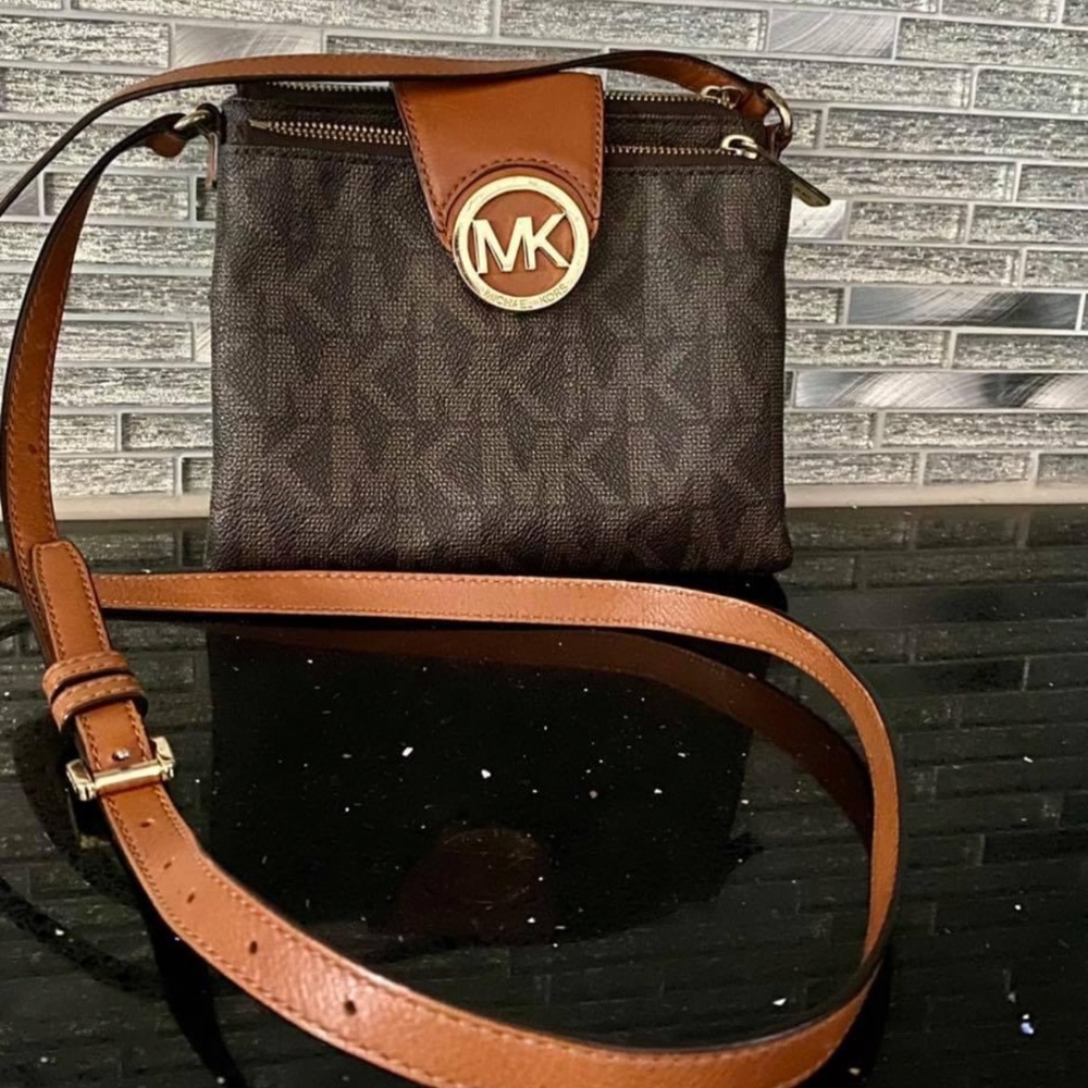 Michael Kors crossbody bag